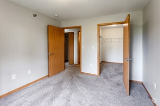 Dove - Second Bedroom - Essex Place