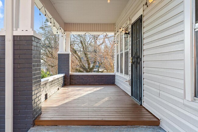 Building Photo - 4/ 3 Home for Rent!