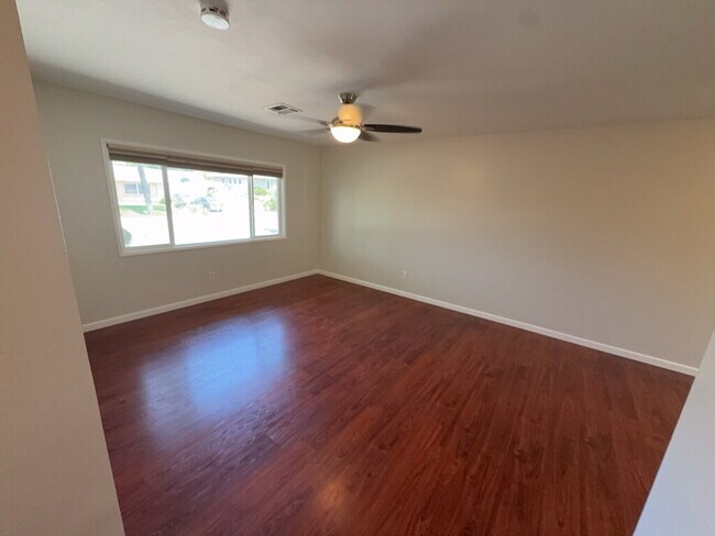 Foto del edificio - 3094 Flanders Rd