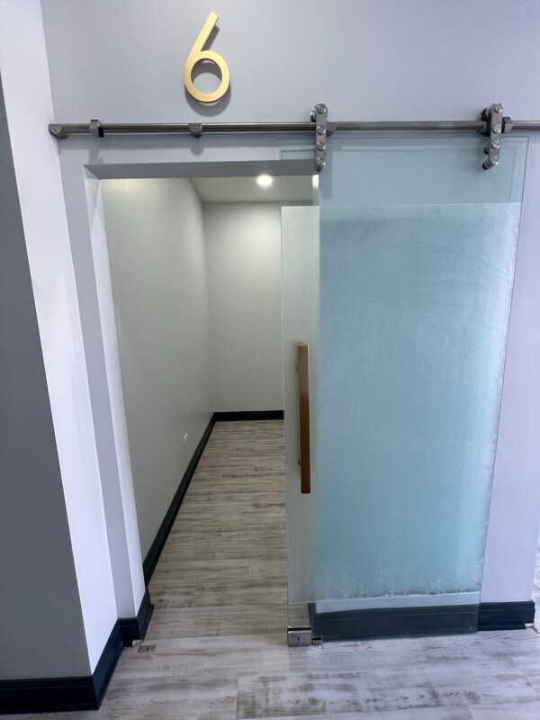 Foto del edificio - 3423 Ridge Rd