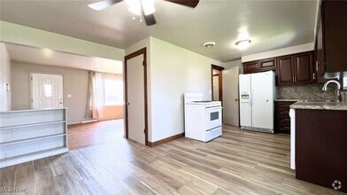 Building Photo - 6036 Tam O Shanter Dr