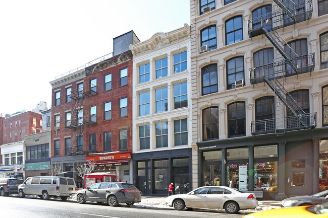 Foto del edificio - 138 W Broadway