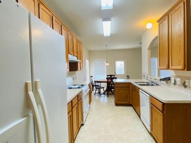 Building Photo - 2018 Running Brook Ln