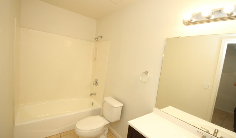 Building Photo - 3420 W Tonto St