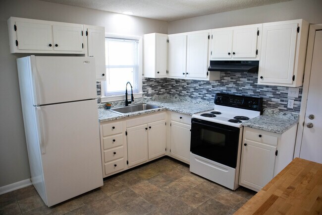 Foto del edificio - 4716 Alamance Rd