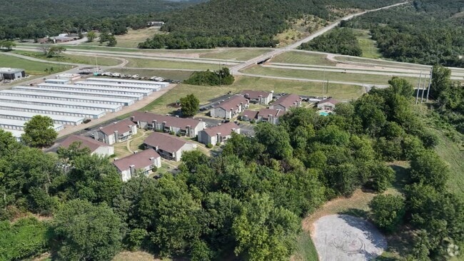  - Apple Creek Apartments