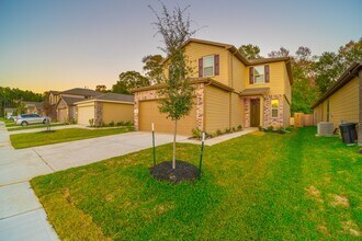Building Photo - 27618 Mesabe Dr