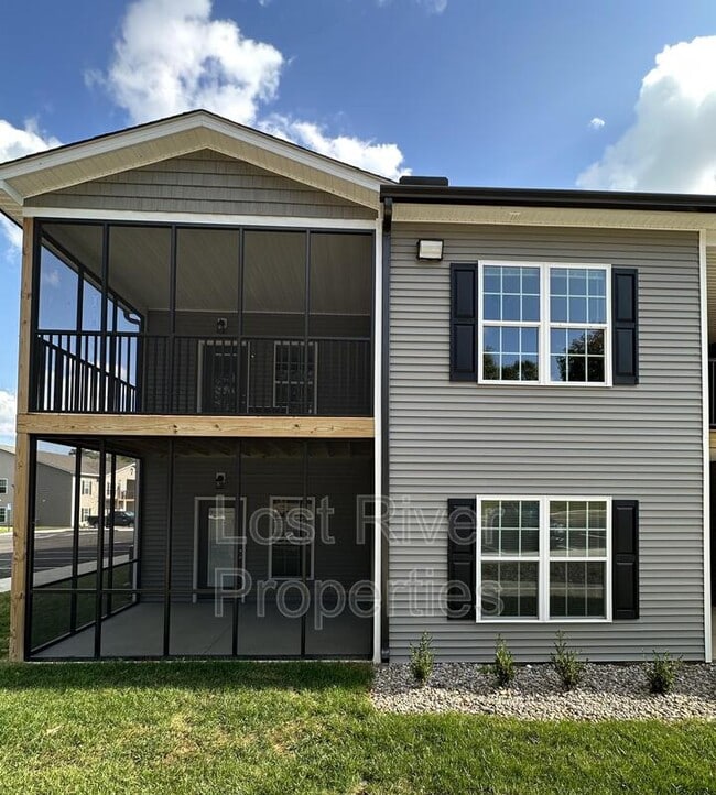 Building Photo - 4496 Wilford Ln