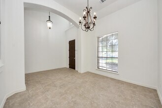 Building Photo - 17222 Red Oak Bend Dr