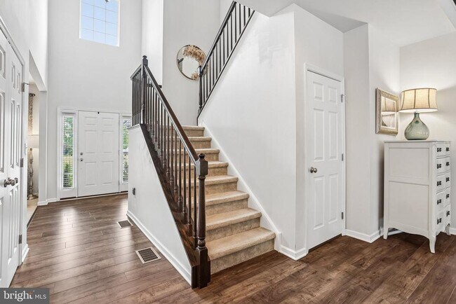 Foto del edificio - 427 Green Meadow Dr.