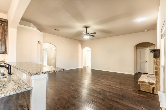 Foto del edificio - 116 Acadia Ln