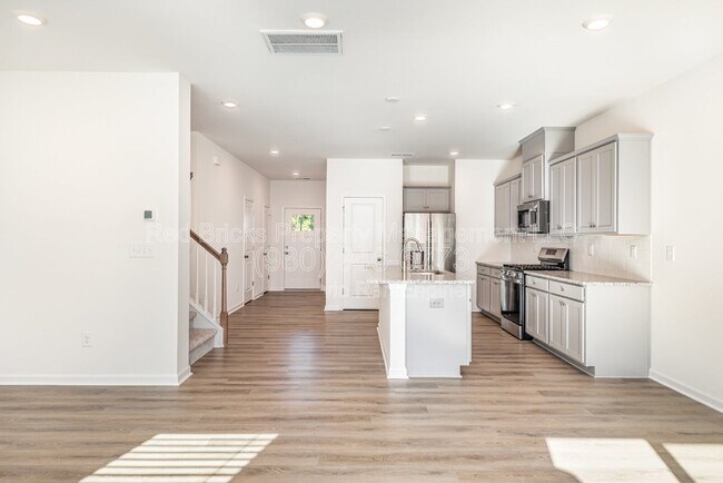 Foto del edificio - 3160 Lilac Grove Dr