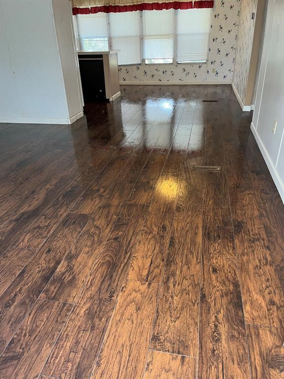 Foto del edificio - 732 Hidden Oaks Dr