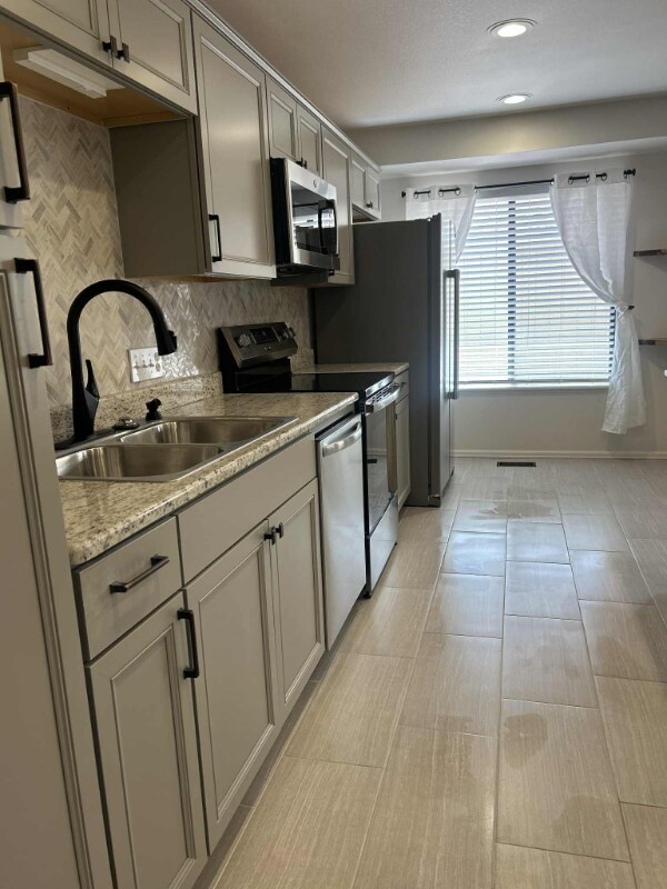 Foto del edificio - 2675 Springside Ct