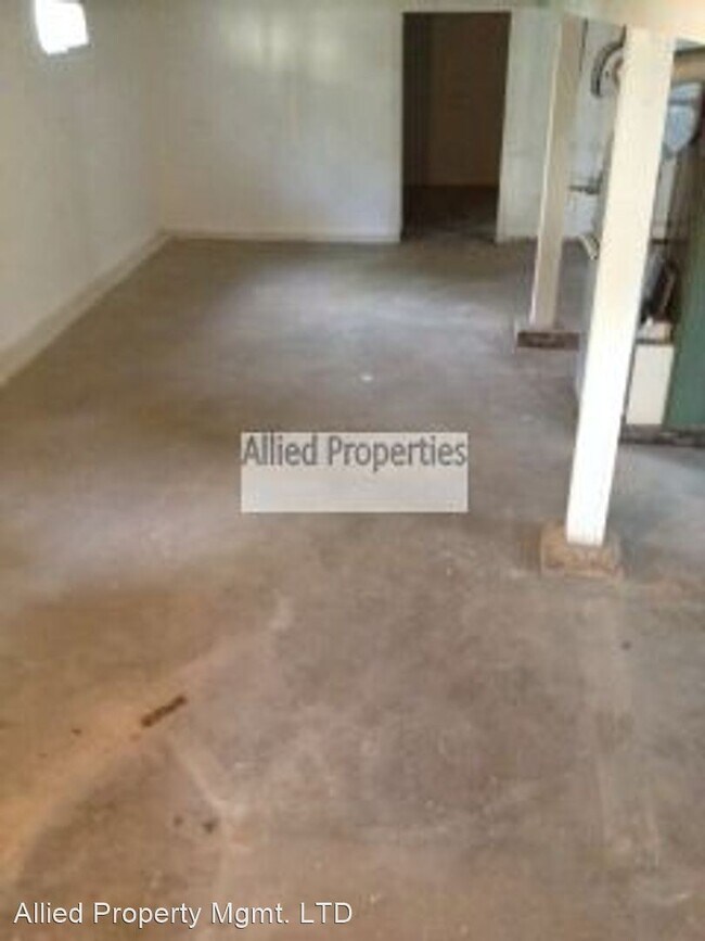 Building Photo - 2 br, 1 bath House - 1005 Minor Ave