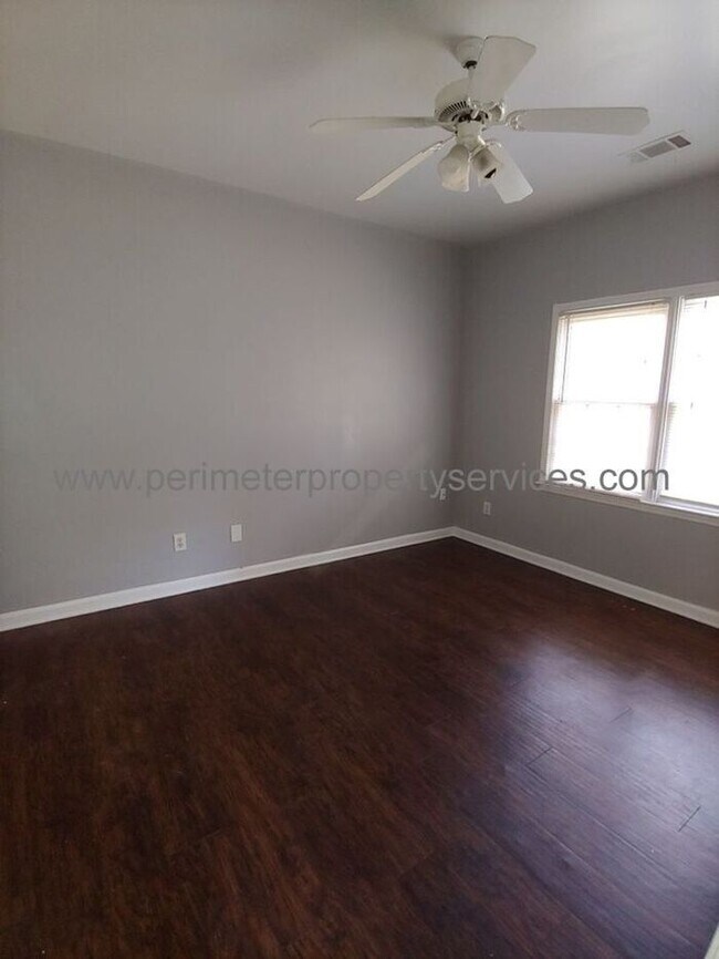 Foto del edificio - WOW! Great Duplex Available Today!