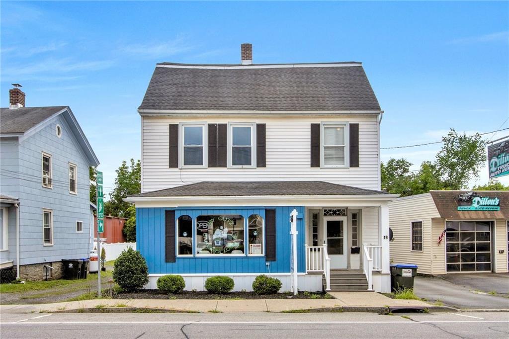 Foto principal - 19 W Main St