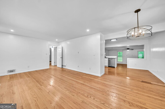 Building Photo - 2579 Bonnybrook Dr SW