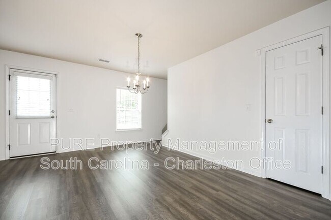Foto del edificio - 191 Emerald Isle Dr