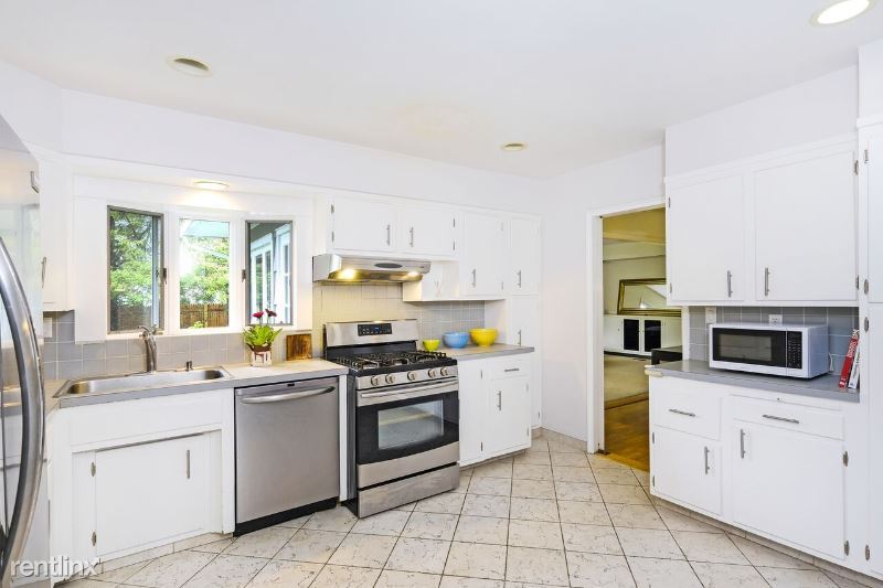 Building Photo - 1 br, 1 bath House - 27 Chesley Road