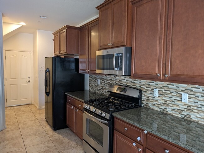 Foto del edificio - 71 Sevilla Heights Dr