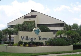 Building Photo - 13612 S Village Dr