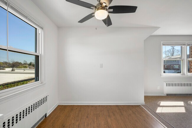 Foto del edificio - 1025 Louise Ave