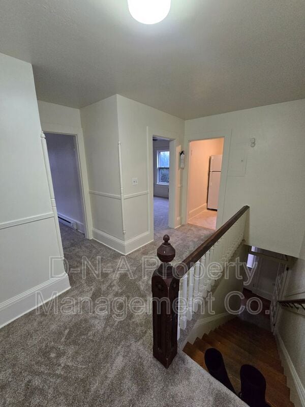 Building Photo - 557 Thomas St