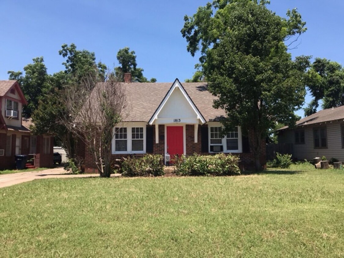 Foto principal - Super Charming - Wood Floors Throughout