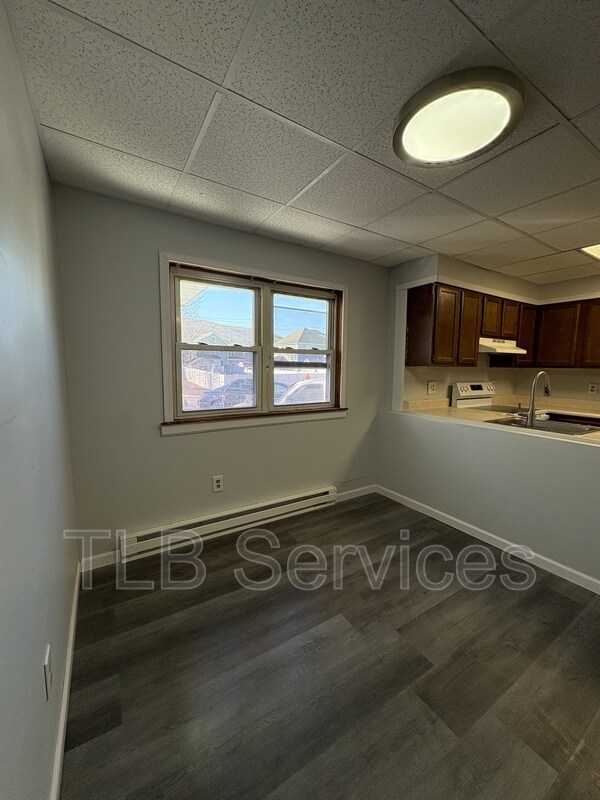 Foto del edificio - 563 Washington Ave