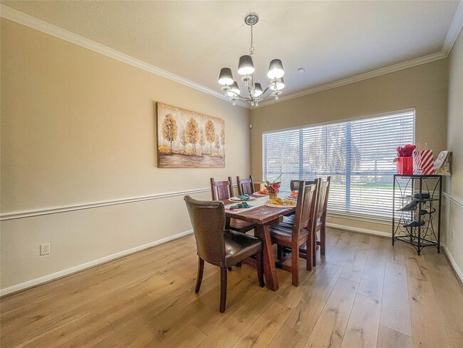Foto del edificio - 3418 Shadowfern Dr