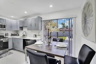 Foto del edificio - 4314 SW 48th Ct