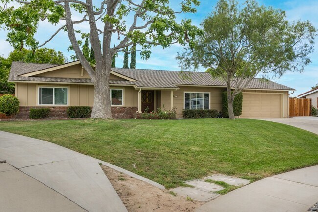 Foto del edificio - Beautifully Maintained Rental Home with an...