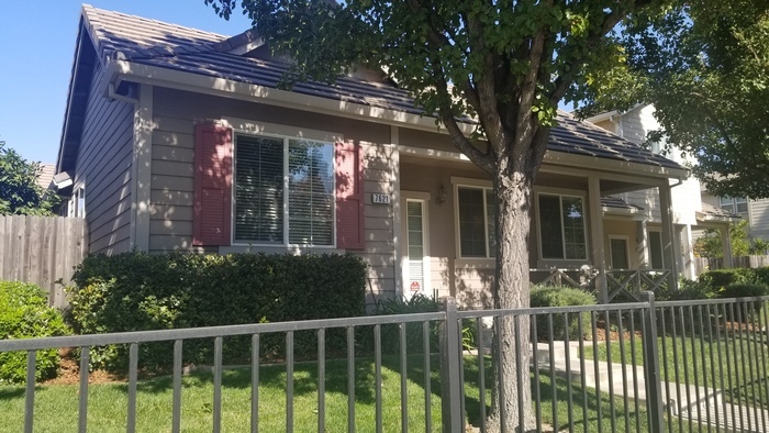 Primary Photo - Classic 3/2 Home in Sacramento!
