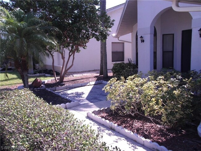 Building Photo - 13179 Brookshire Lake Blvd