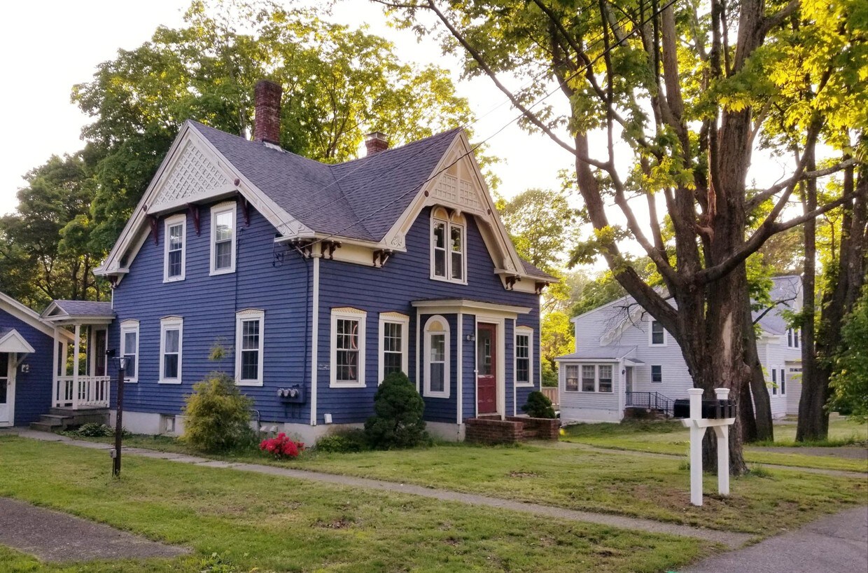Primary Photo - 207 Elm St