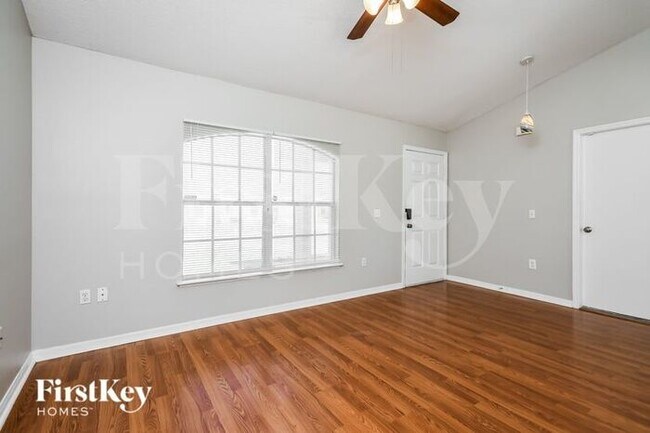 Foto del edificio - 3914 Warbler Drive
