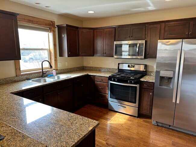 Foto del edificio - 504 Fowler Ave