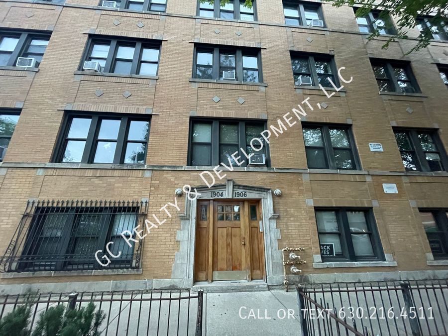 Foto principal - ***LOGAN SQUARE / 2 BDRM / SS APPL INCL / ...