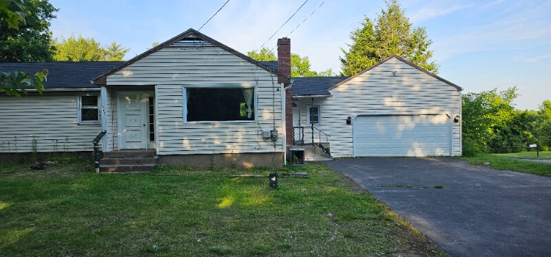 Foto principal - 167 S Main St