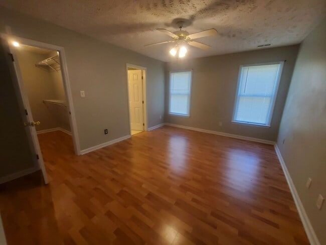 Building Photo - 6312 Chartley ~ Robinwood
