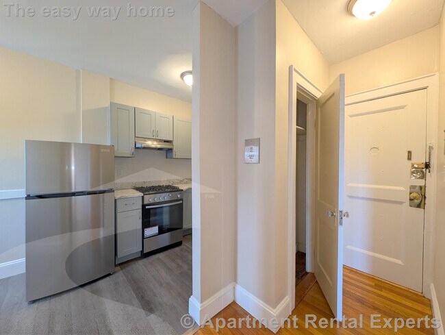 Foto del edificio - 4 Cogswell Ave