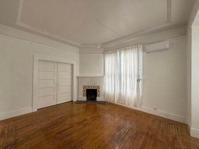 Building Photo - 434 Taylor Ave