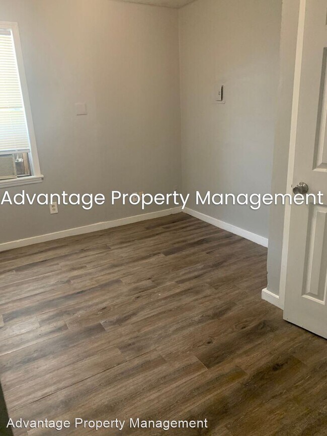 Foto del edificio - 3 br, 2 bath House - 1290 N. McNeil St.