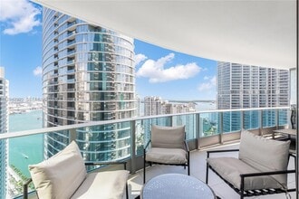 Building Photo - 200 Biscayne Blvd Way