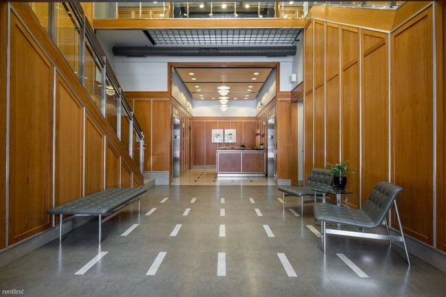 Building Photo - Studio, 1 bath Condo - Alta Building