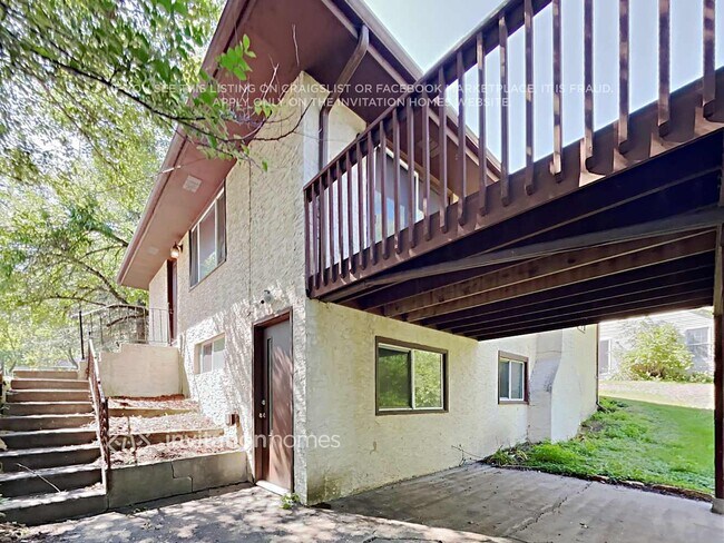 Foto del edificio - 1621 Rice Creek Rd NE