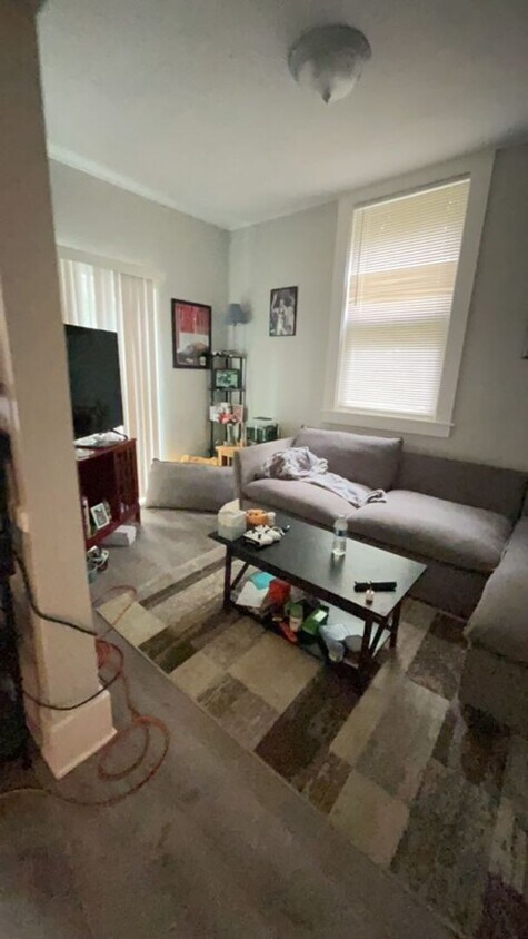 Building Photo - 9-11 Dartmouth Street - Maynard MA