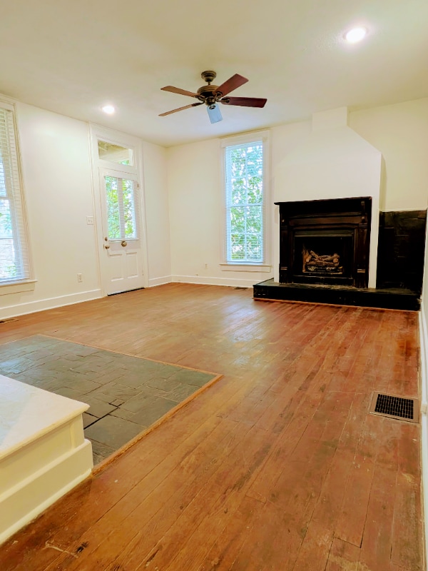 Foto del edificio - 955 Rogers St