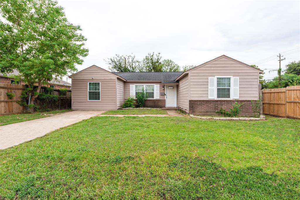 Primary Photo - 10209 Cathedral Dr